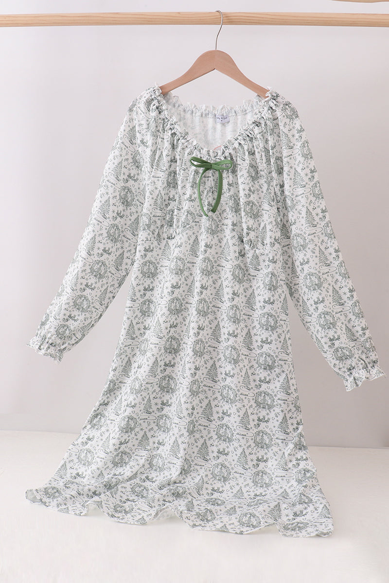 Green christmas tree print mom pajama